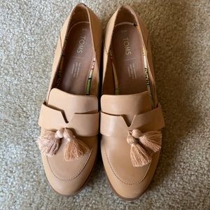 Toms leather tassel shoes size 8.5